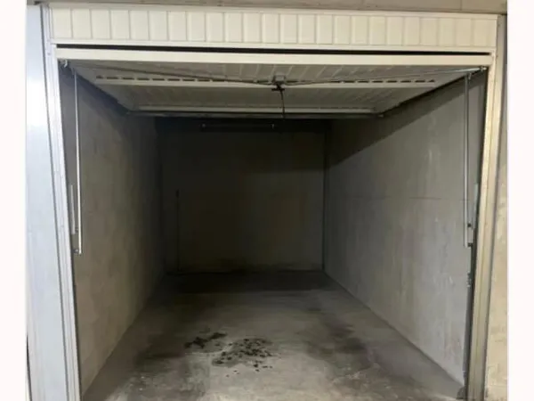 Loue parking 13m²