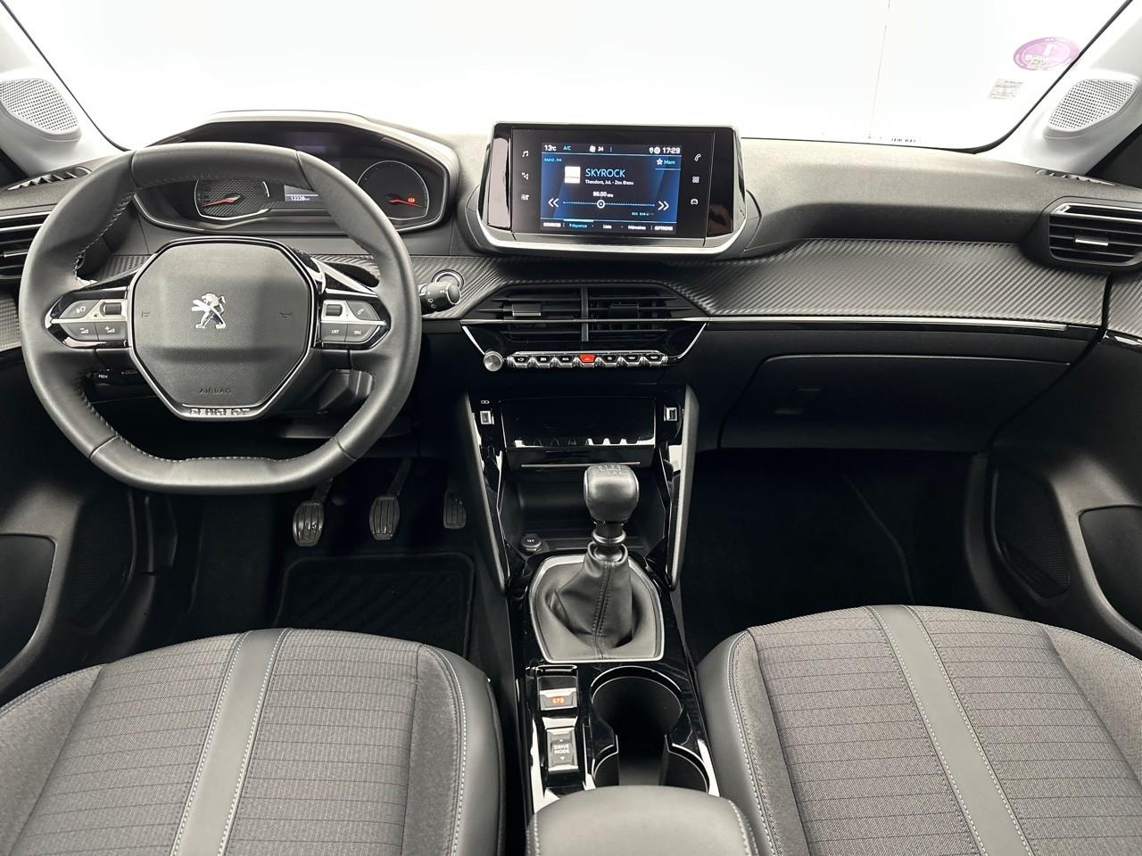 Peugeot 208 puretech 100 s&s bvm6 allure — photo 12
