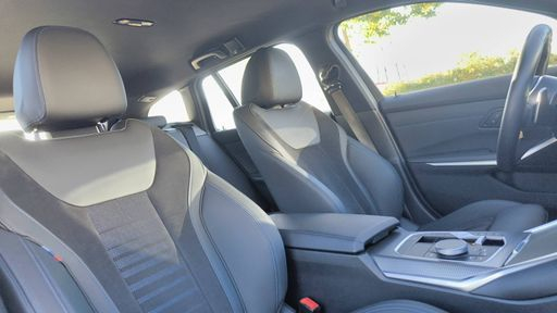 BMW Serie 3 Touring xDrive 30d 286 Mild Hybrid Steptronic8 - M Sport – 2023 – 27498 km – Hybride diesel – Boîte Automatique — photo 10