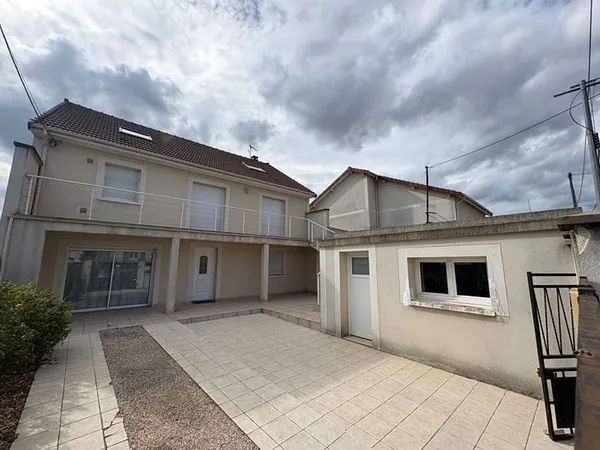 Maison 6 pièces 194 m²