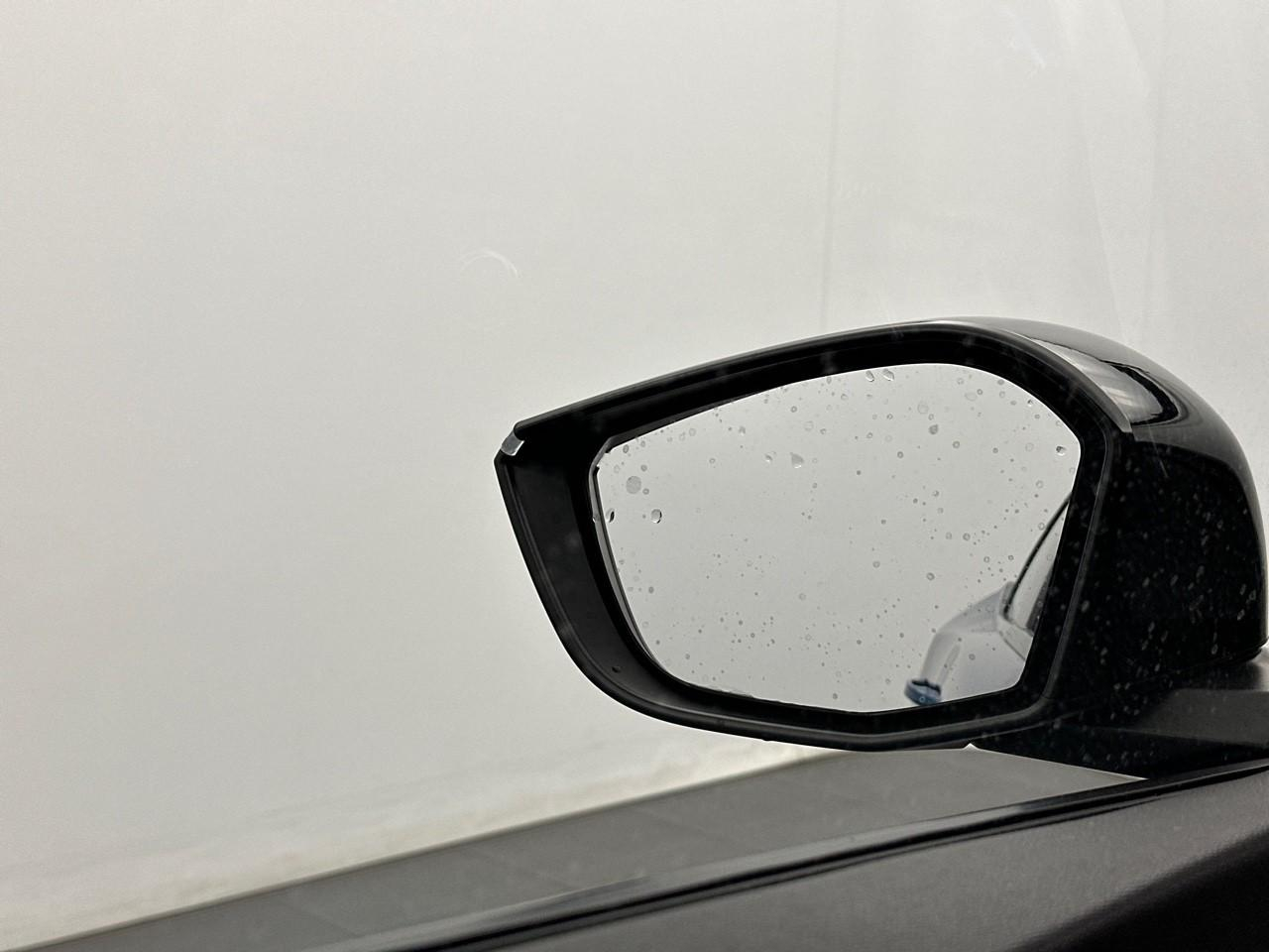 Peugeot 408 phev 180 e-eat8 allure pack — photo 15