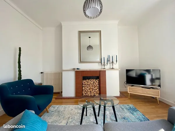 Grand appartement de 55 m2 meublé, av de gaulle, st nazaire, 830 charges comprises