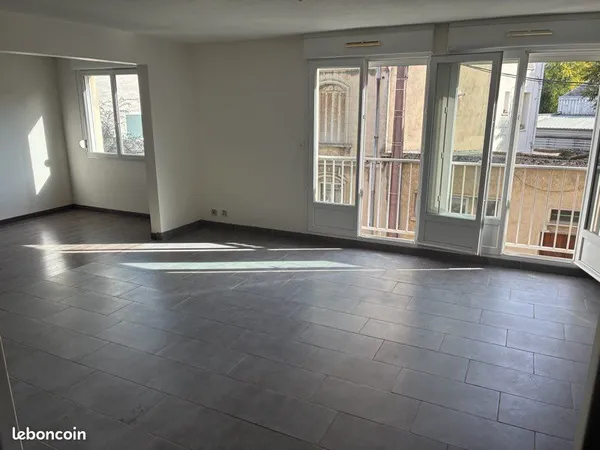 Loue Appartement T2 69m2 disponible
