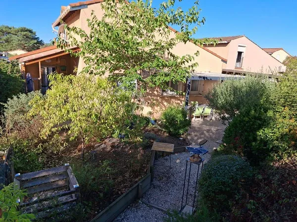 Maison 6 pièces 140 m²