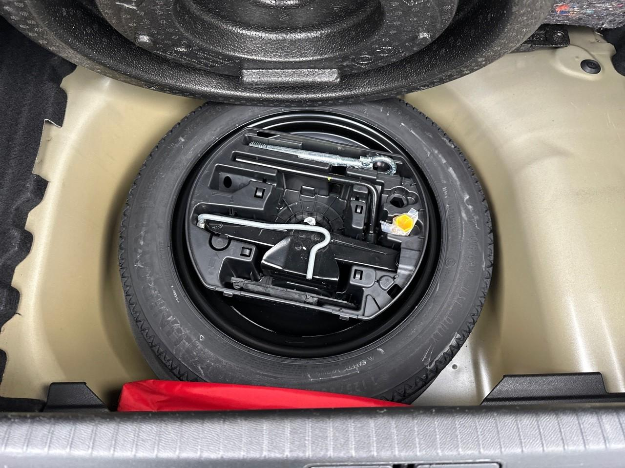 Peugeot 208 puretech 100 s&s eat8 allure pack — photo 35
