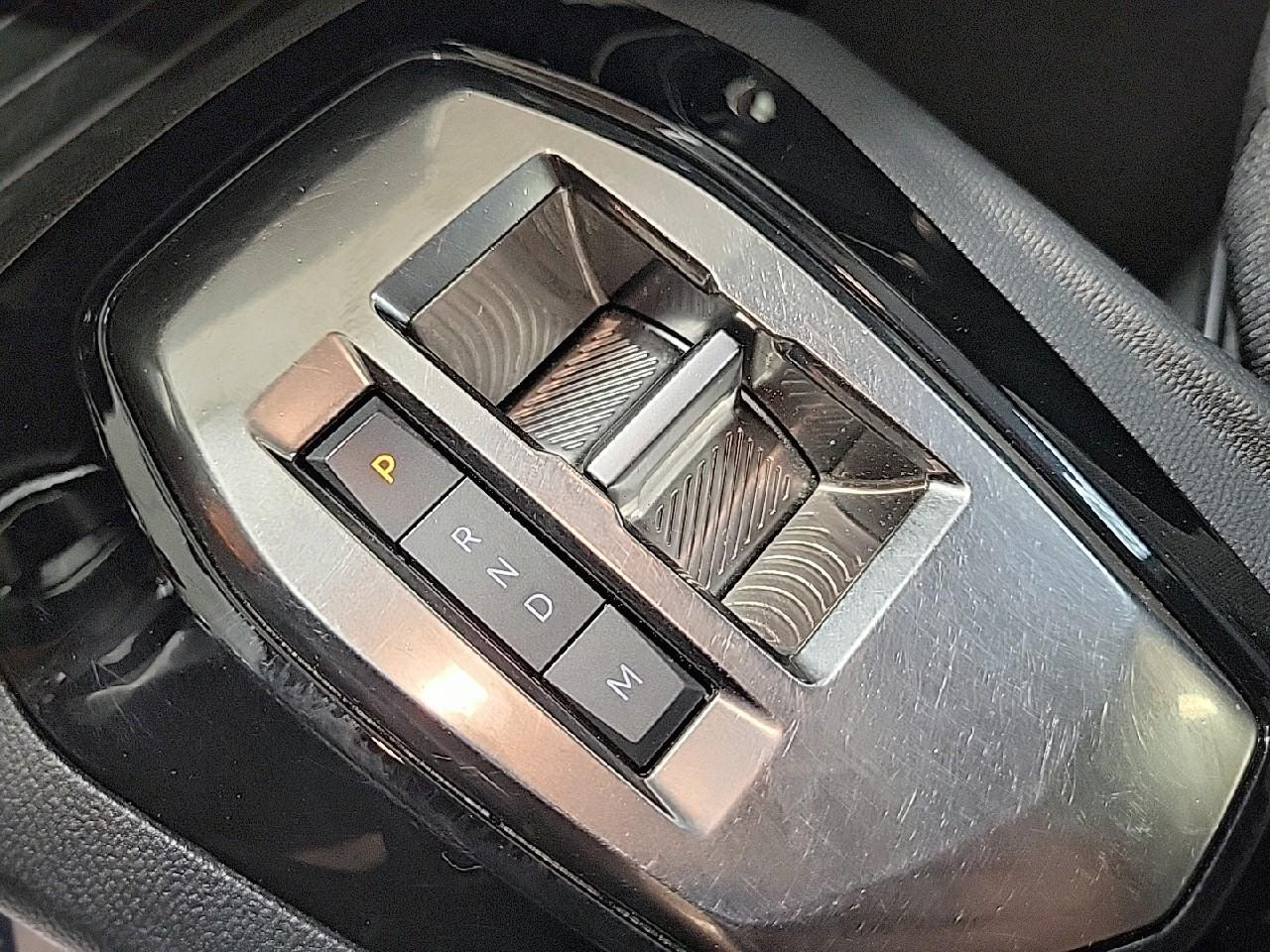 Peugeot 208 puretech 100 s&s eat8 active pack — photo 17