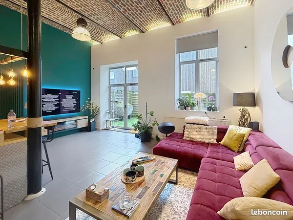 Loft 3 pièces 135 m²