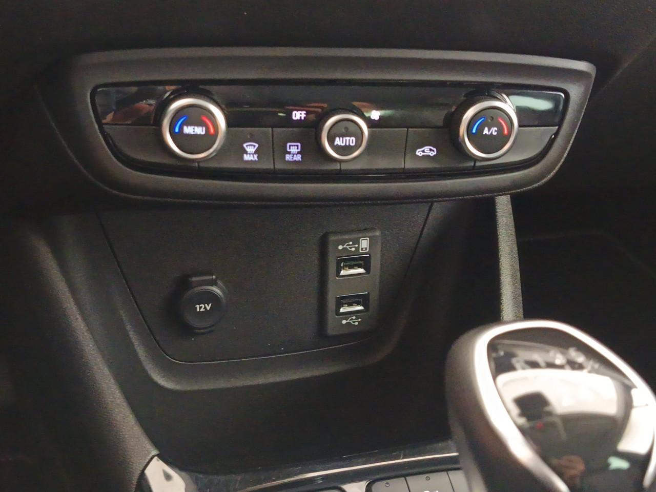 Opel Crossland 1.2 turbo 110 ch bvm6 elegance — photo 26