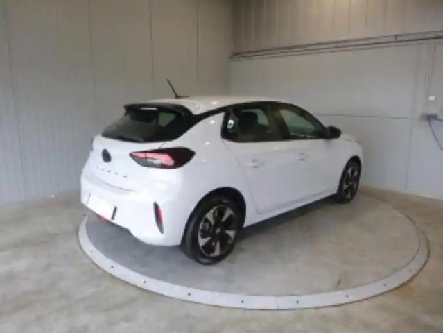 Opel Corsa electric 136ch gs — photo 5
