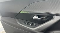 Peugeot 2008 1.2 PureTech 100ch S&S Active — photo 16