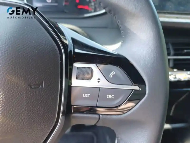 Peugeot 2008 puretech 100 s&amp;s bvm6 — photo 16