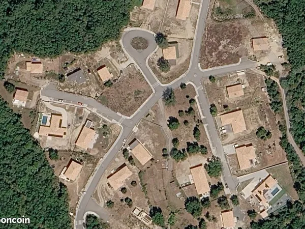Terrain 925 m2