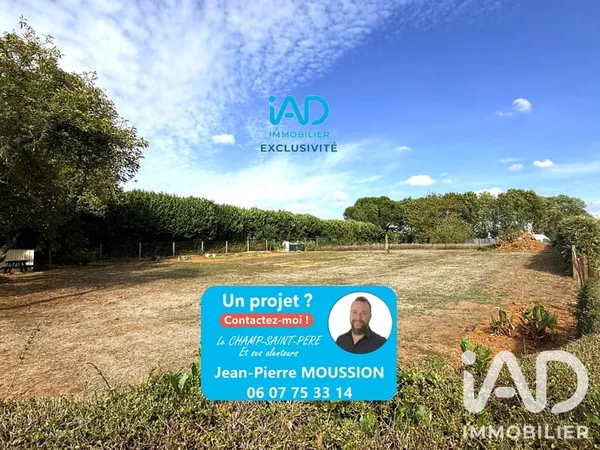 Terrain 750 m²