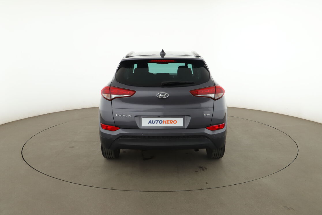Hyundai Tucson 1.7 CRDi Intuitive — photo 4