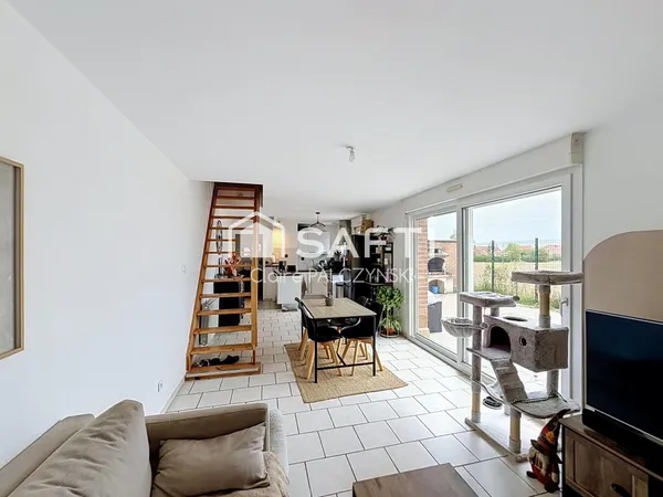 SUPERBE DUPLEX DE 70 M² AVEC IMMENSE TERRASSE ET VUE DÉGAGÉE SUR LES CHAMPS ACHEVILLE
