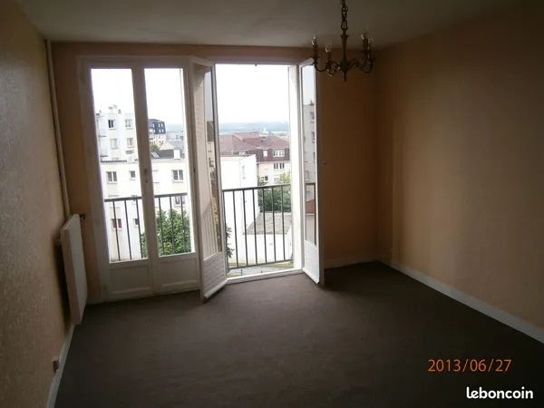 Appartement traversant 30 m2 étage 3/7