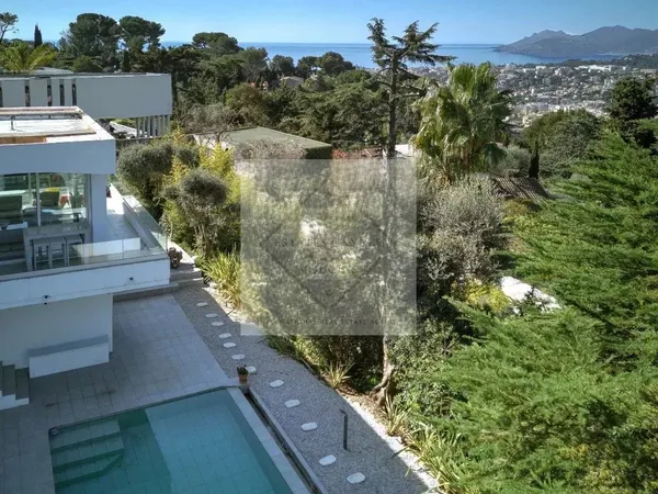 Magnifique villa contemporaine, un bien d'exception