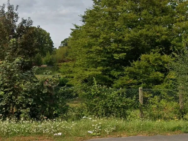 Terrain 800 m²