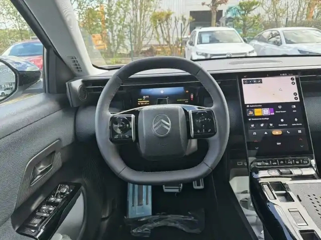 Citroën C5 Aircross e- 210 ch autonomie confort — photo 9
