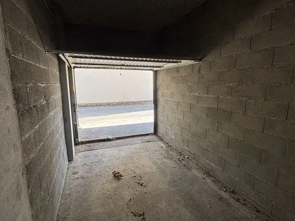 Garage / Box