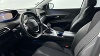 Peugeot 3008 1.2 PureTech 130ch Allure S&S — photo 12