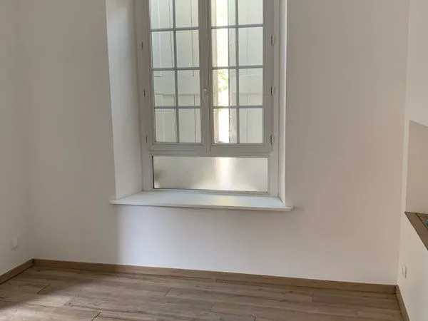 Appartement Location Saint-Égrève 1p 17m² 414€