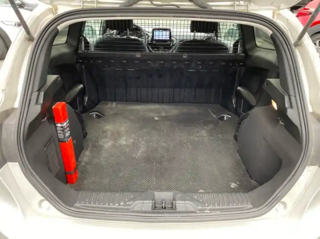 Ford Fiesta affaires 1.5 tdci 85ch s&amp;s trend — photo 11