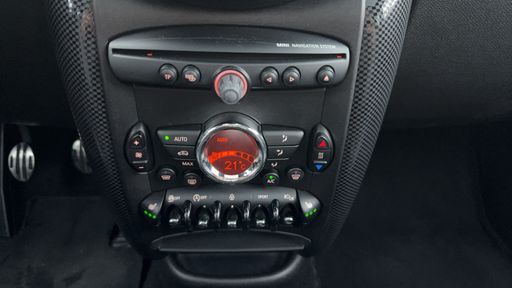 Mini Countryman 1.6 Cooper S 190 ALL4 - Jcw Exterieur – 2015 – 129121 km – Essence – Boîte Manuelle — photo 22