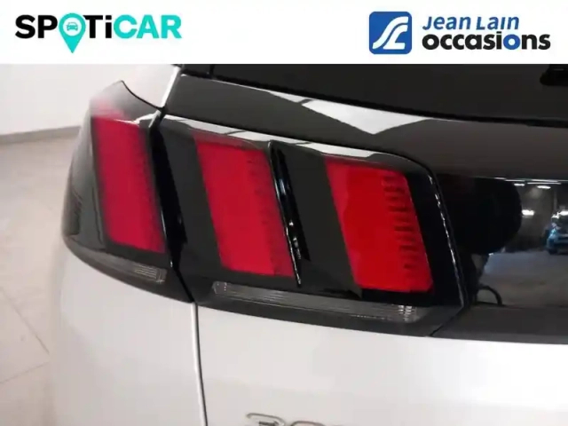 Peugeot 3008 puretech 130ch s&amp;s bvm6 — photo 17