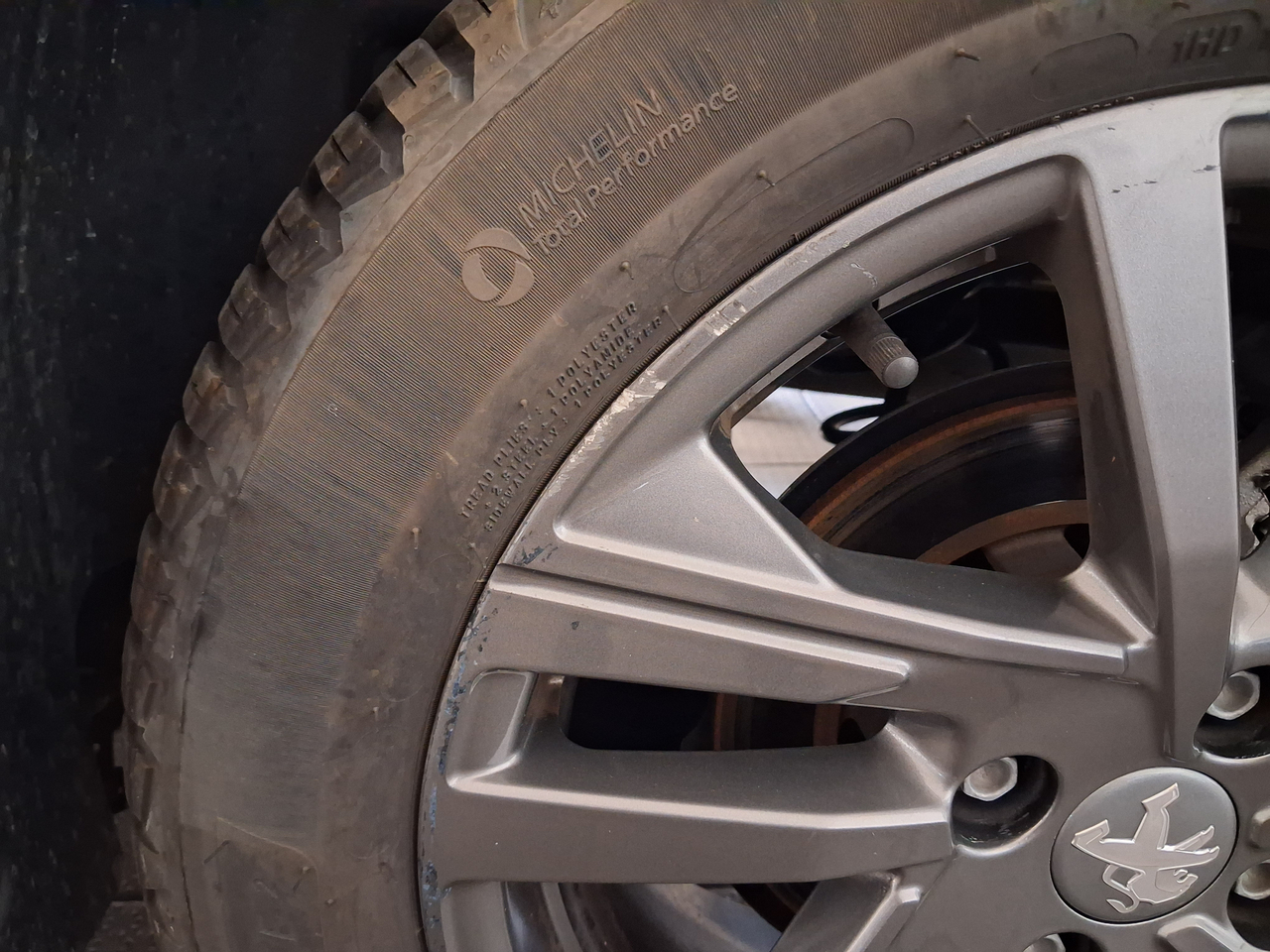 Peugeot 208 PureTech 100 S&amp;S EAT8 — photo 33