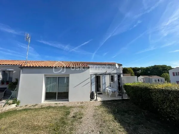 INVESTISSEMENT CLÉ EN MAIN - Maison T3 louée - 702€/mois - Aucun travaux - Proche Royan