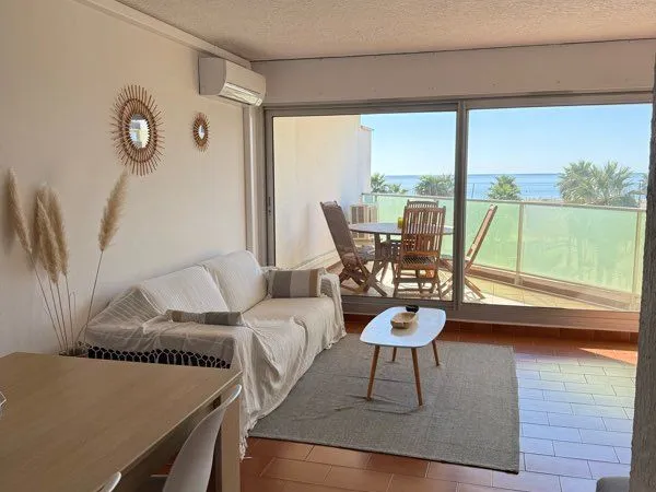 Appartement t2 vue mer parking climatisé dispo 6 mois