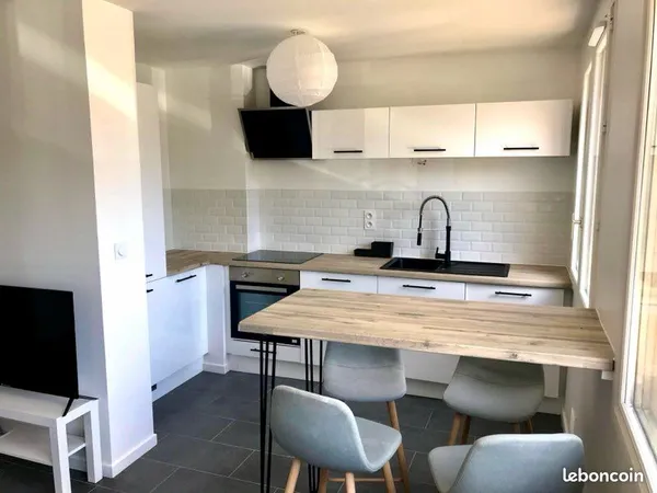 1 Chambre dans T4 coloc fille à Villeurbanne Grandclement