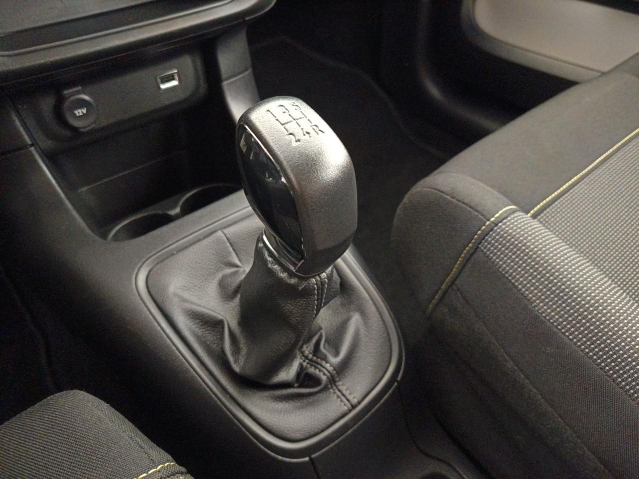 Citroën C3 puretech 83 ch bvm5 plus — photo 28