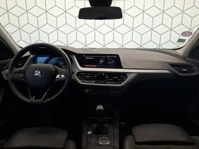 Bmw Serie 1 116i 109 ch — photo 11