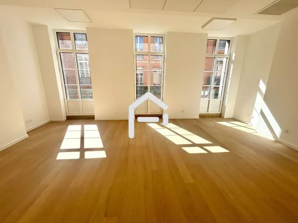 Local commercial 345 m²