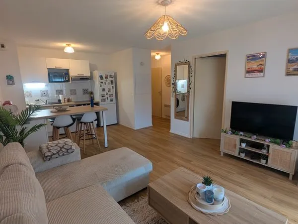 T2 meublé 42m2 avec terrasse - bail mobilité - Langon
