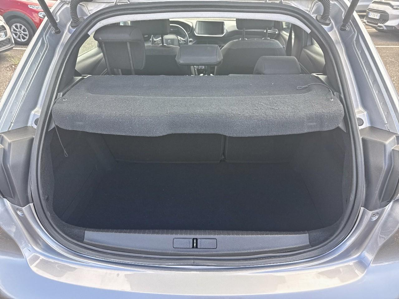 Peugeot 208 puretech 75 s&s bvm5 active — photo 15