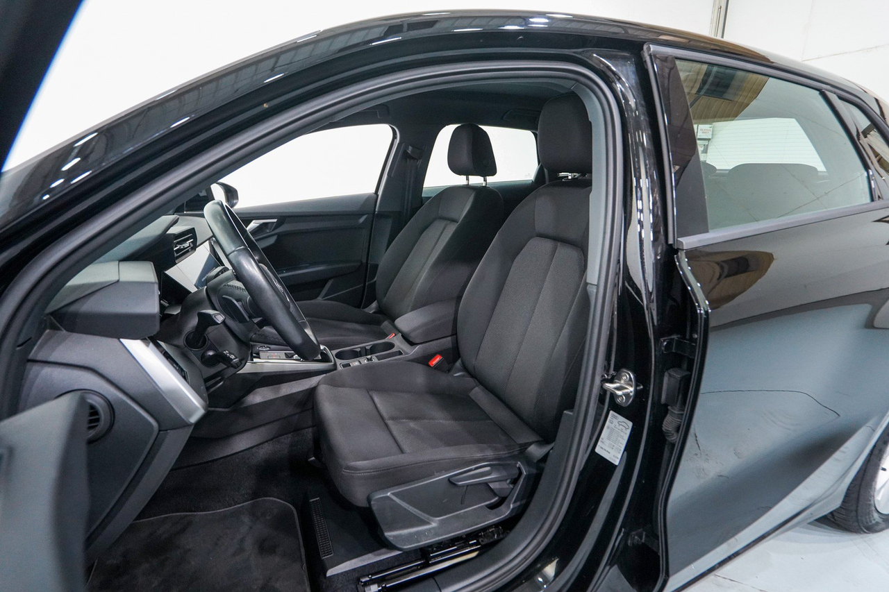 Audi A3 Sportback — photo 13