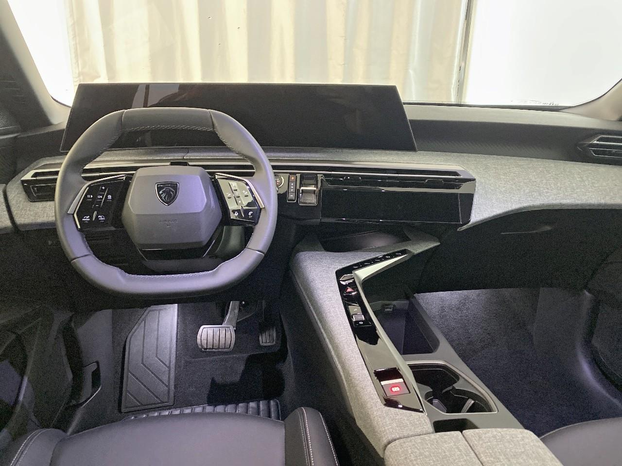 Peugeot 5008 hybrid 145 ch e-dcs6 allure — photo 8