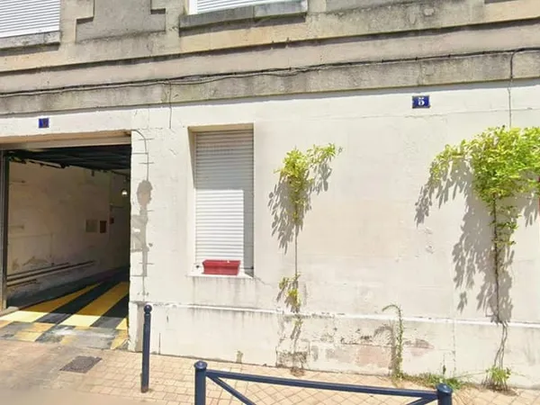 Parking 15 m²