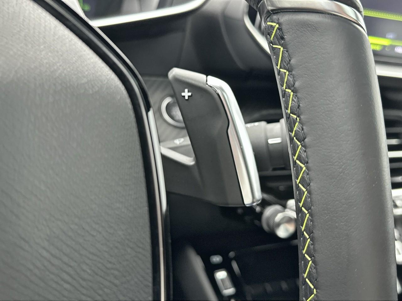 Peugeot 208 puretech 100 s&s eat8 gt — photo 20