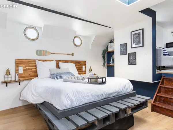 Studio meublé atypique sur une péniche à Toulouse - Disponible au 1er décembre 2026