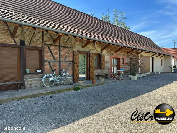 Longère 6 pièces 163 m²