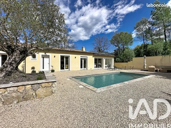 Villa 6 pièces 145 m²