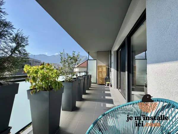 VOREPPE T3 récent avec terrasse, au premier et dernier étage
