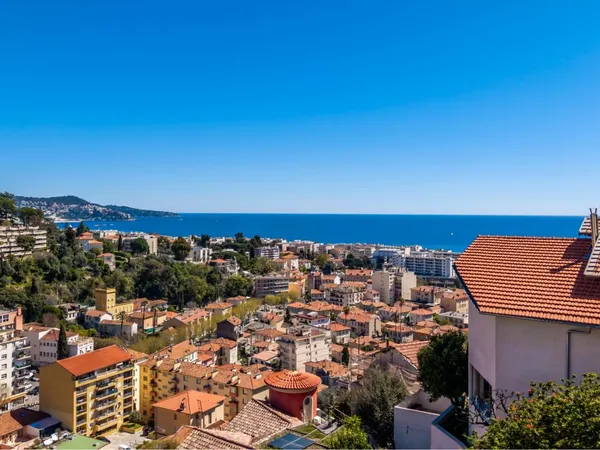 Maison à rénover vue mer – Nice Bellet