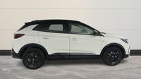 Opel Grandland 1.2 Turbo Hybrid 136ch GS e-DCT6 — photo 4