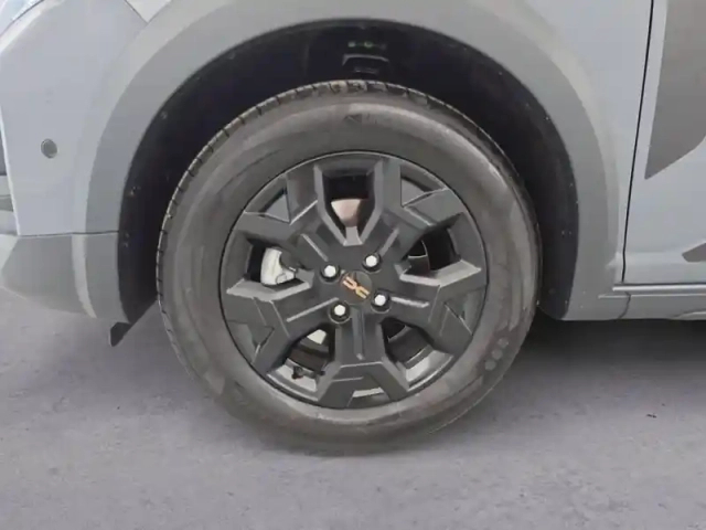 Dacia Jogger tce 110 7 pl — photo 28