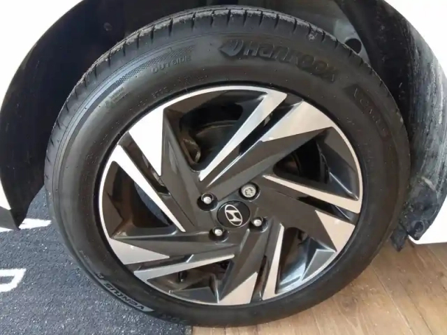 Hyundai I20 1.0 t-gdi 100 hybrid 48v — photo 17
